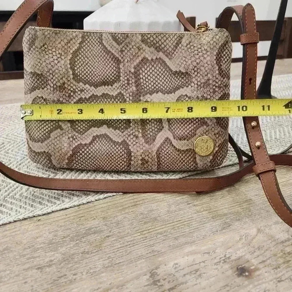 VTG Genuine Vince Camuto Leather Snake skin look. Womens shoulder purse - Picture 9 of 10